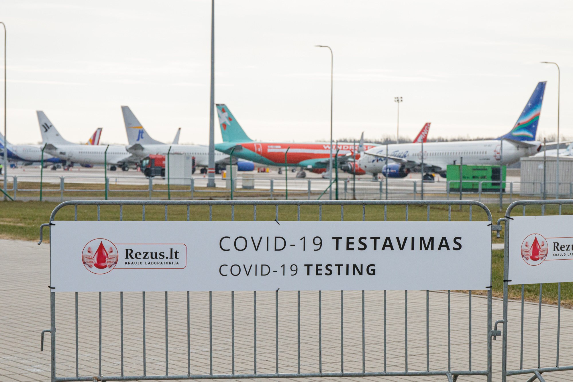 COVID-19 testavimo punktas oro uoste