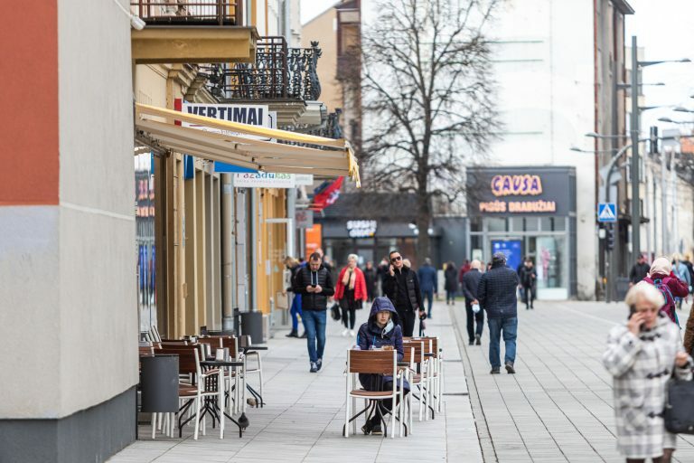 Lauko kavinės Laisvės alėjoje ir Senamiestyje per karantiną