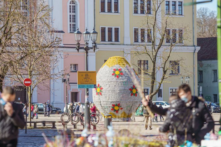 Velykų pamaldos bažnyčioje