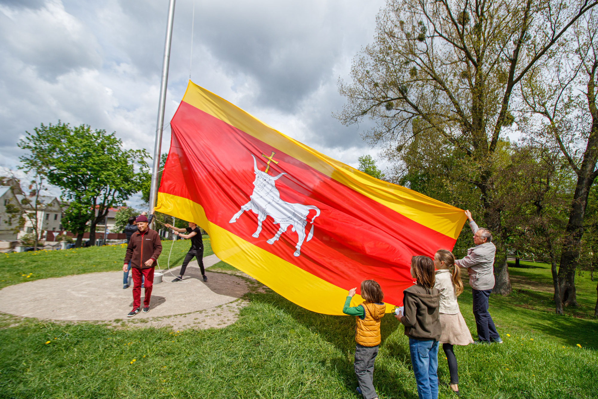 Ant Pelėdų kalno iškelta Kauno vėliava