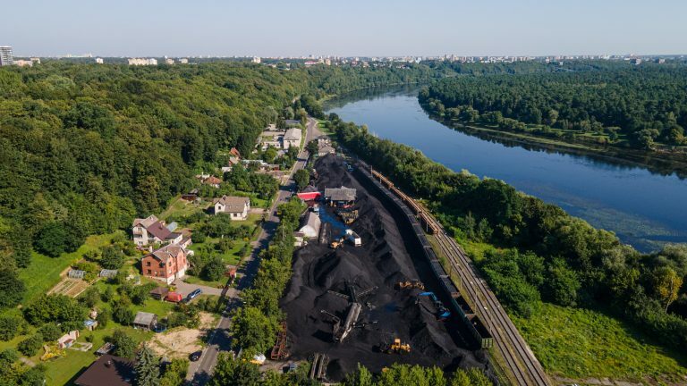 Akmens anglies sandėliai