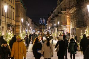 Kauniečiai renkasi į eglutės įžiebimą