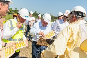 Urban HUB“ kapsulės įkasimo ceremonija