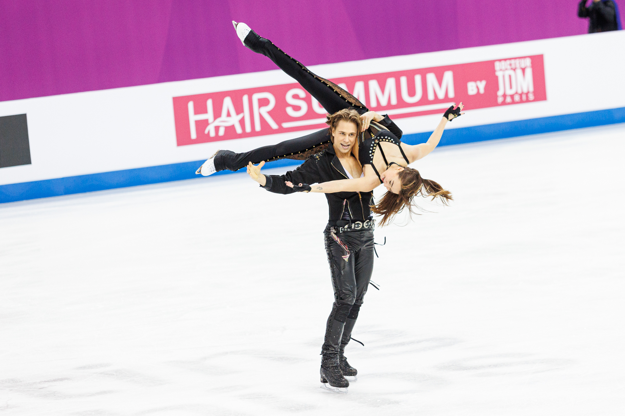 Dailiojo čiuožimo čempionato porų pasirodymai