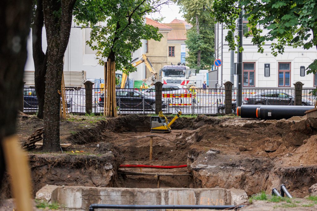 Šiluminių trasų rekonstrukcija Birštono gatvėje / R. Tenio nuotr.