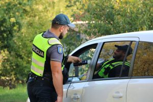 Policijos reidas po Žolinės / Kauno apskr. VPK nuotr.