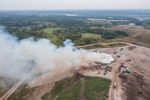 Gaisras Lapių sąvartyne / R. Tenio nuotr.