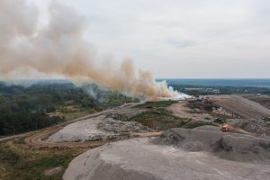 Gaisras Lapių sąvartyne / R. Tenio nuotr.