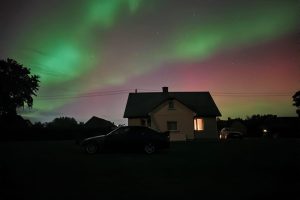 Ketvirtadienio vakarą kauniečiai fiksavo šiaurės pašvaistę / Skaitytojų nuotr.