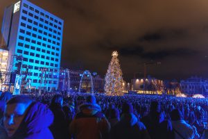 Įžiebta Kauno Kalėdų eglė / R. Tenio nuotr.